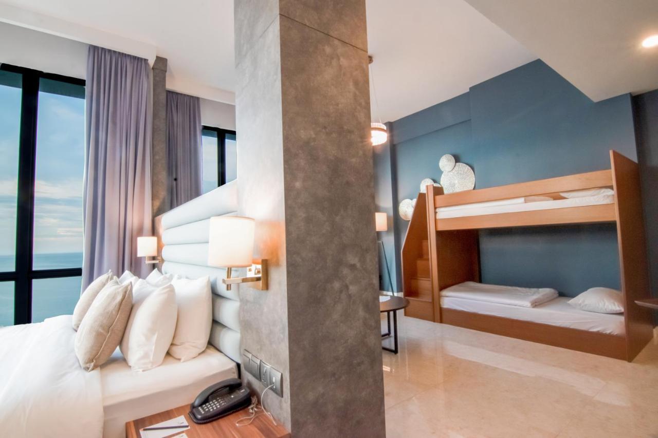 Hompton Hotel By The Beach George Town Ngoại thất bức ảnh