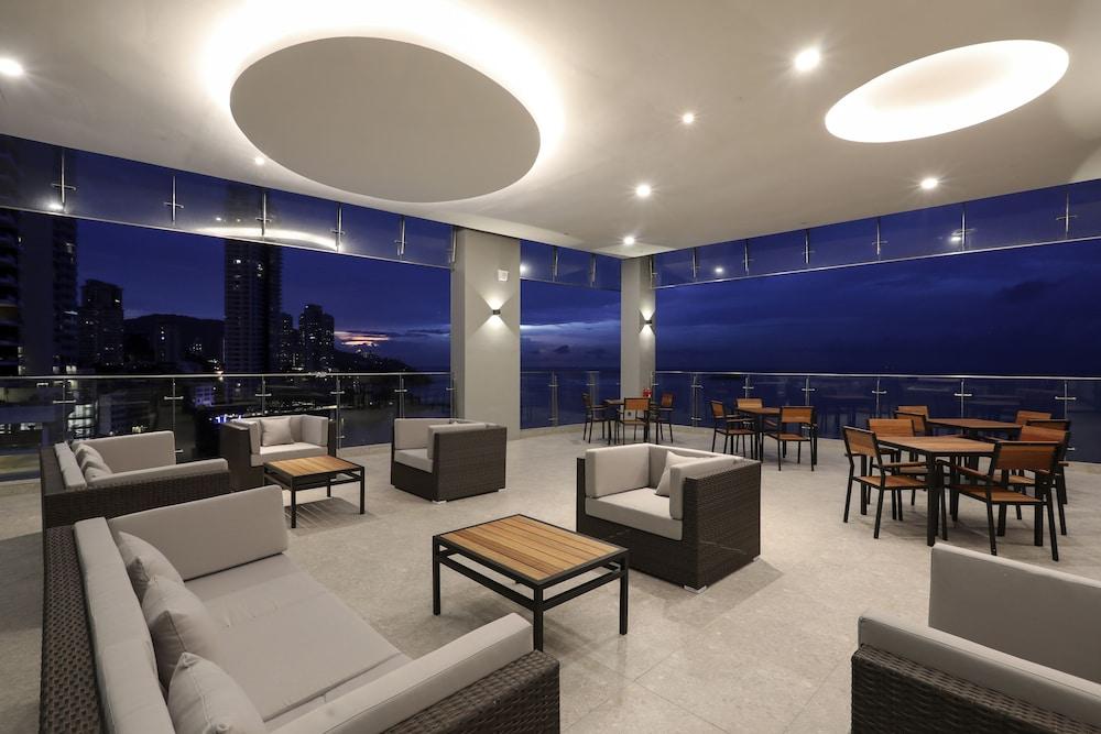 Hompton Hotel By The Beach George Town Ngoại thất bức ảnh