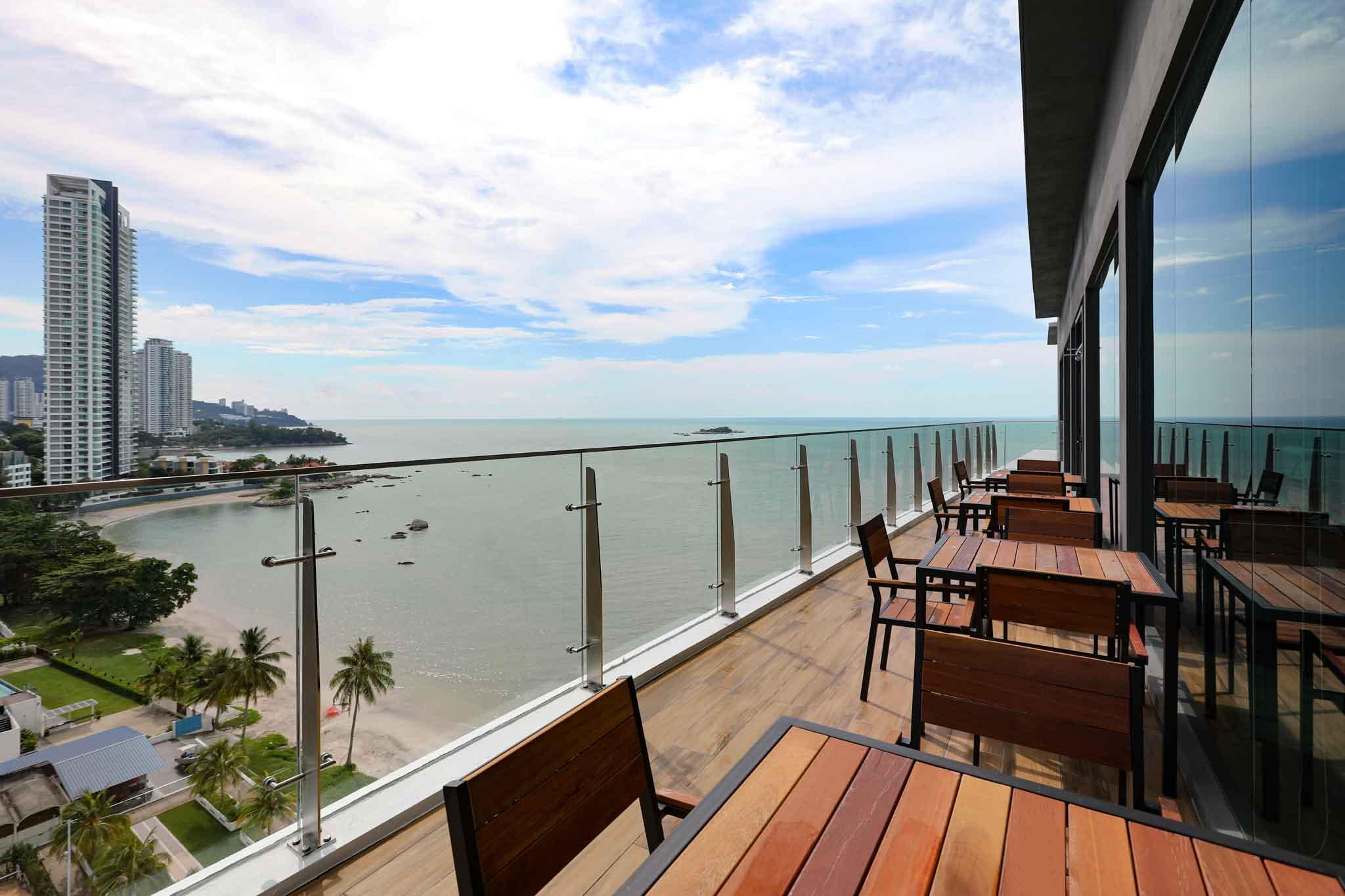 Hompton Hotel By The Beach George Town Ngoại thất bức ảnh