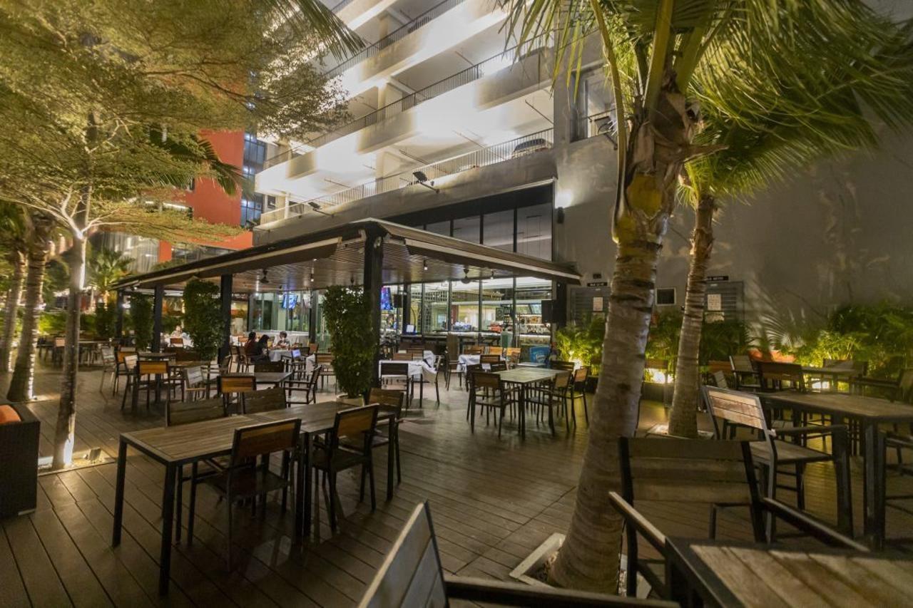 Hompton Hotel By The Beach George Town Ngoại thất bức ảnh